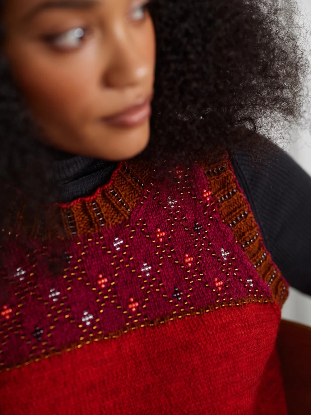 Beaded Colourwork: A Modern Approach to Knitting with Beads (2nd Quality) - Image 6