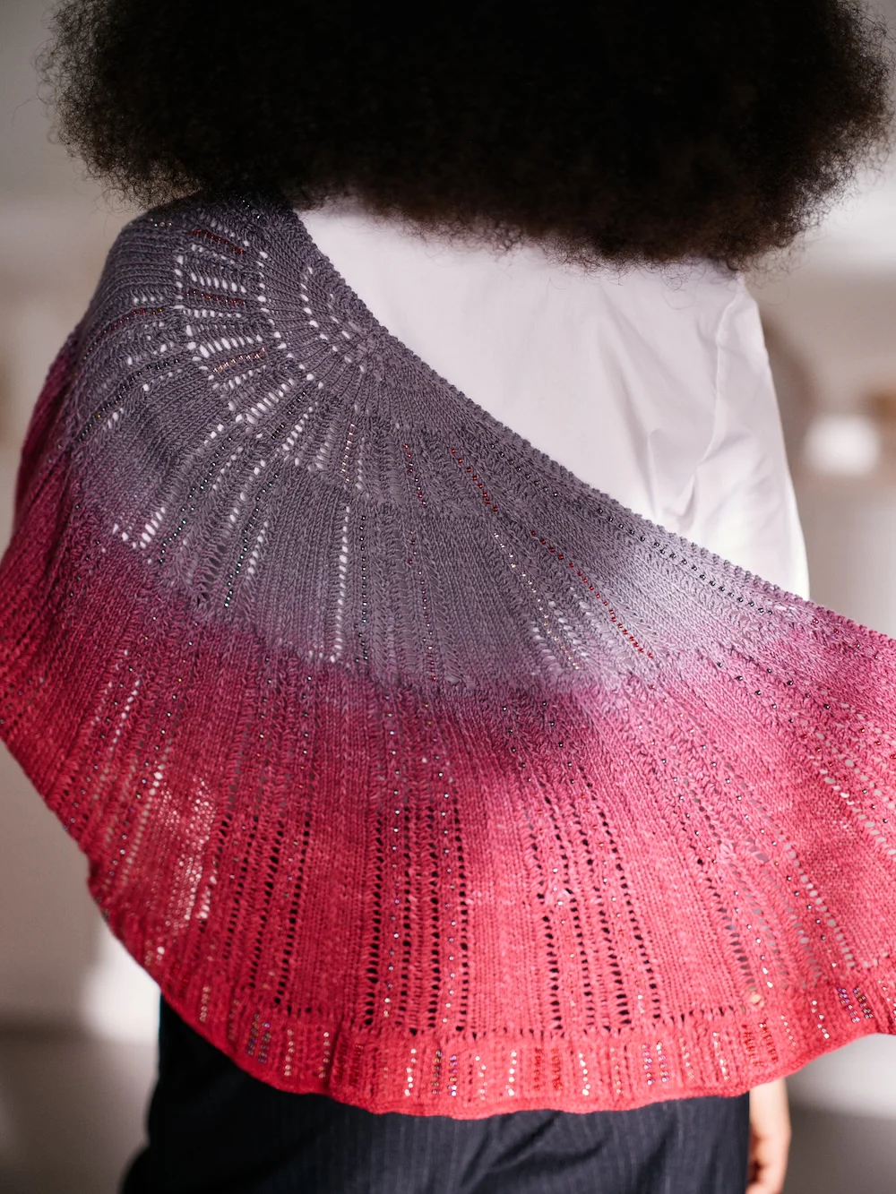 Beaded Colourwork: A Modern Approach to Knitting with Beads (2nd Quality) - Image 9