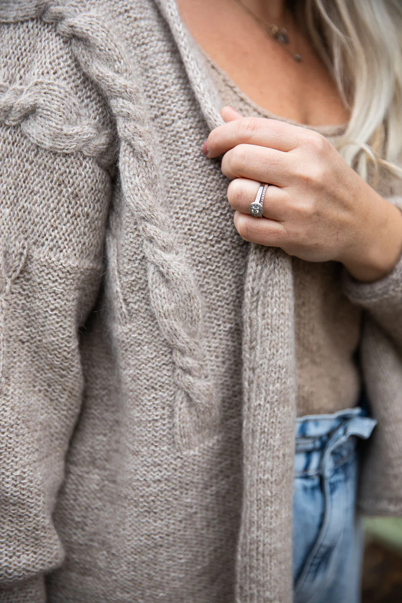 Everyday Knits: Easy Wardrobe Essentials - Image 10