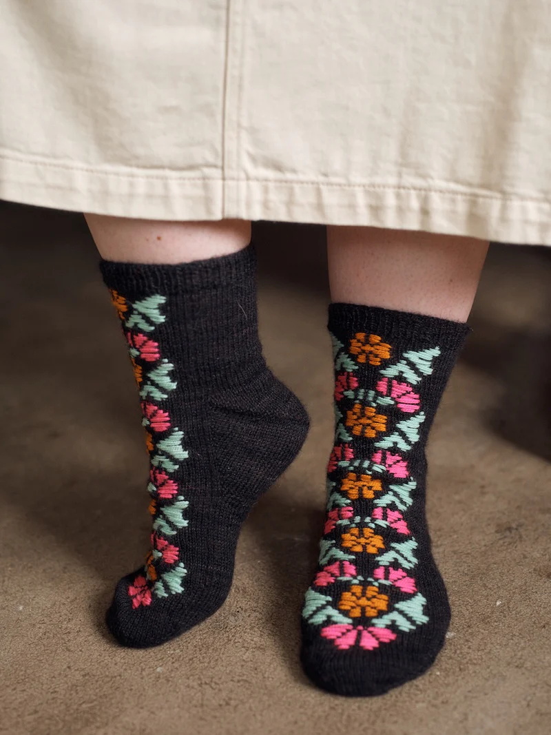Kindred Knits: Patterns from My Estonian Family Archives (2nd Quality) - Image 9