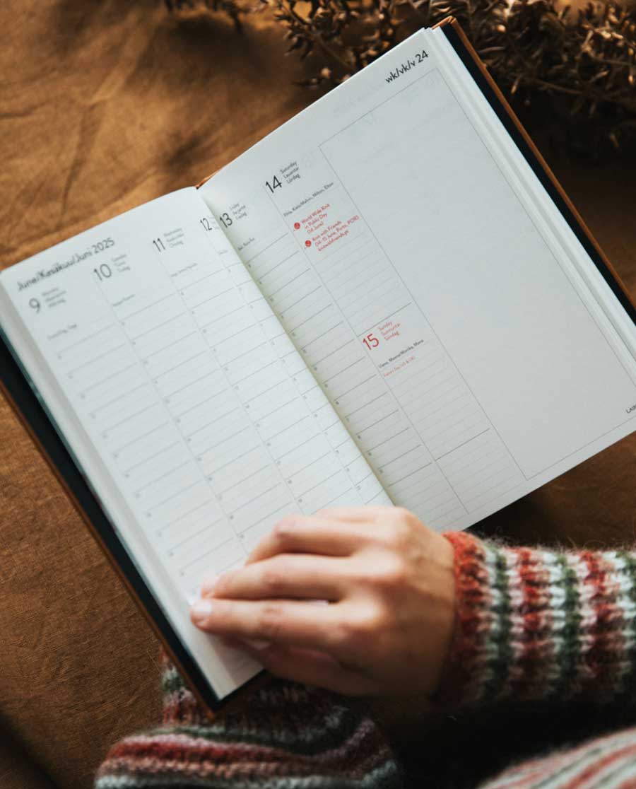Knitter’s Year 2026 Weekly Planner - Image 9